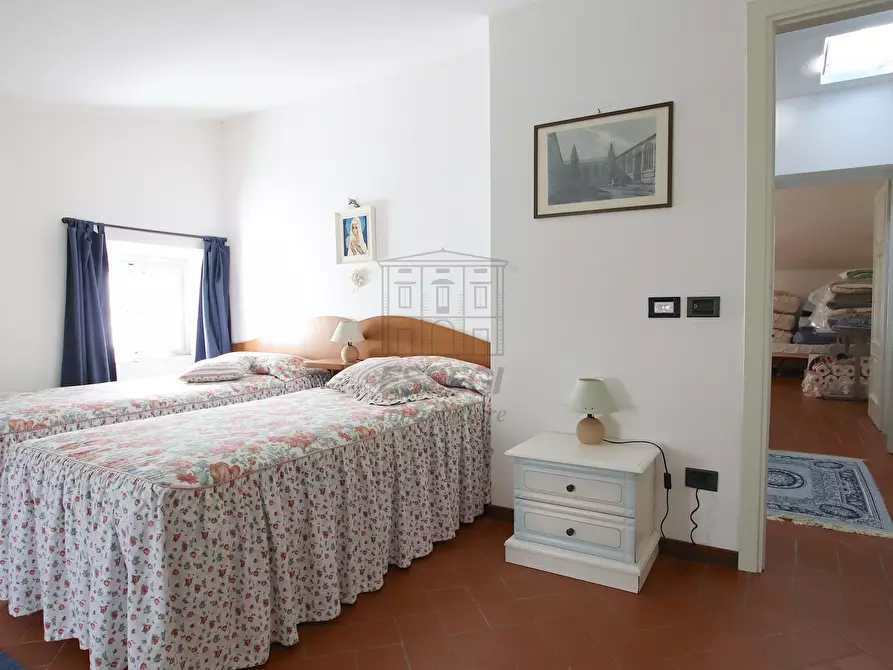 Immagine 42 di Villa in vendita  in Via del Cimitero di Ciciana a Lucca