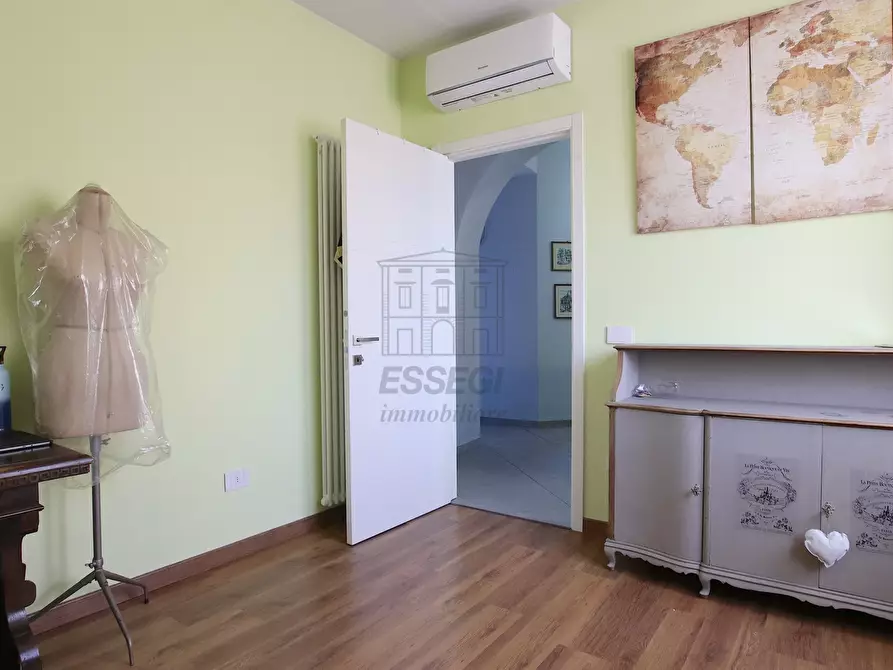 Immagine 25 di Appartamento in vendita  in Piazza del Salvatore 7 a Lucca