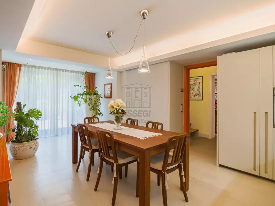 Immagine 11 di Villa in vendita  in Via di santa alessio 168 a Lucca