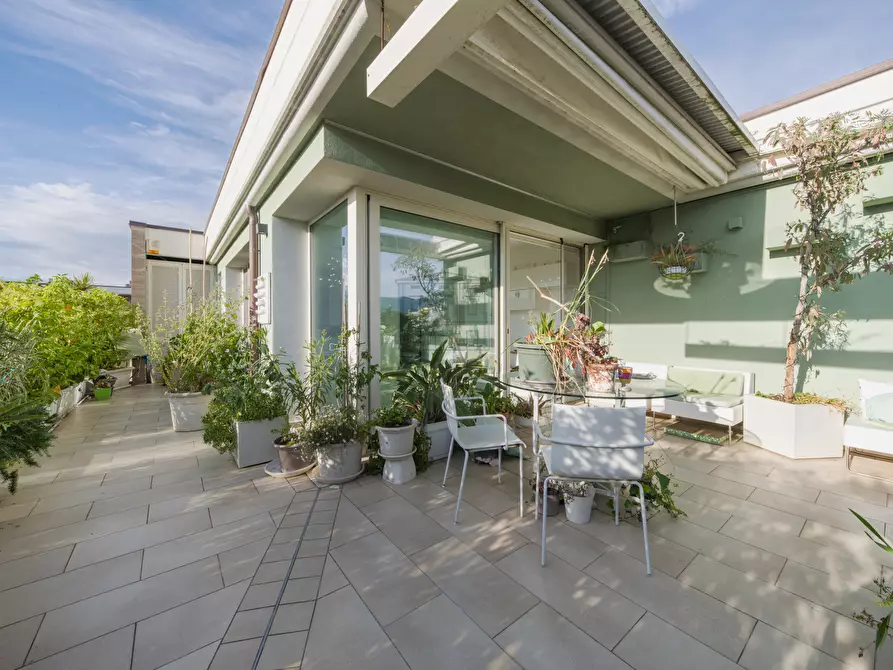 Immagine 14 di Attico in vendita  in Via delle Tagliate 114 a Lucca