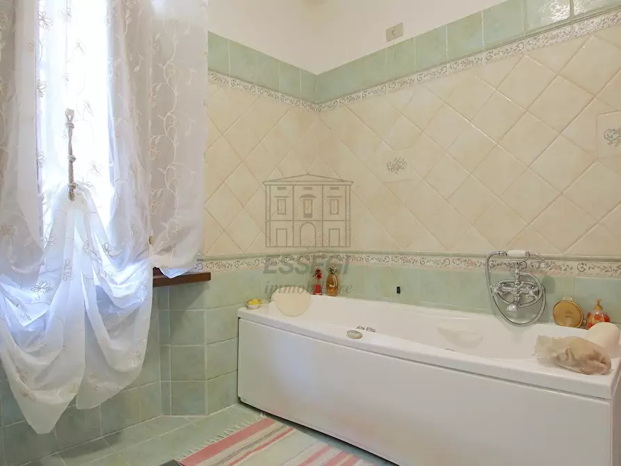 Immagine 26 di Rustico / casale in vendita  in Via di Tiglio a Capannori