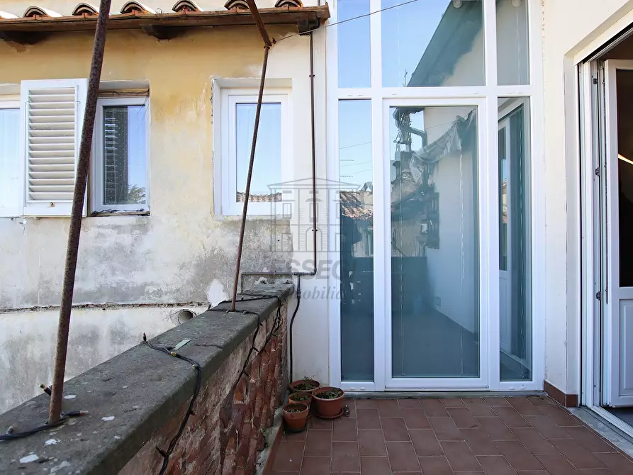 Immagine 12 di Appartamento in vendita  in Piazza del Salvatore 7 a Lucca