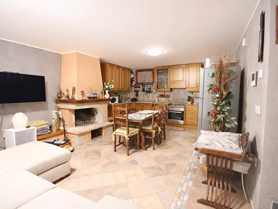 Immagine 9 di Casa indipendente in vendita  in via romana ovest, Rughi a Lucca