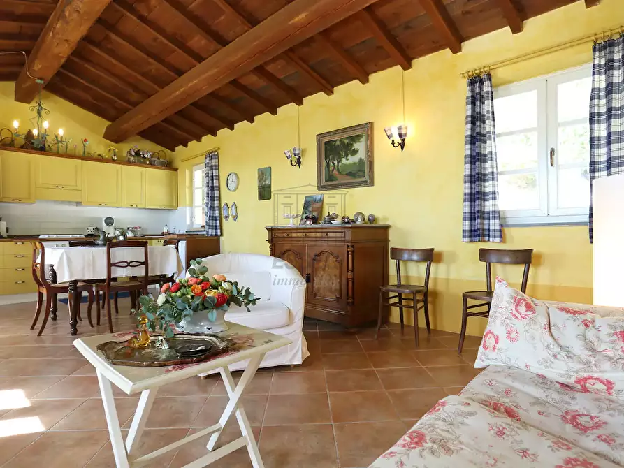 Immagine 6 di Rustico / casale in vendita  in Via di Mutigliano a Lucca