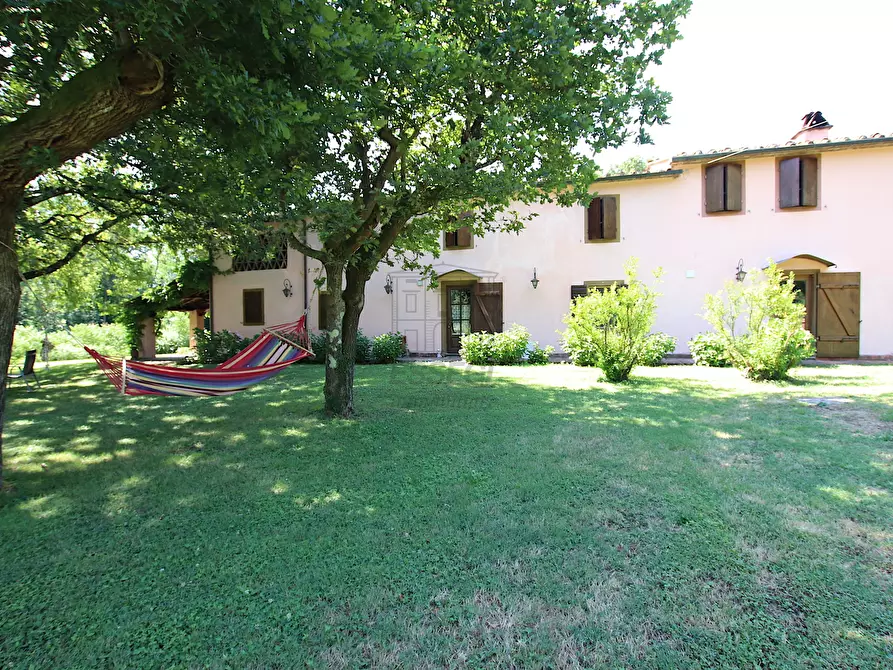 Immagine 33 di Rustico / casale in vendita  in Via della Chiesa di Gragnano a Lucca