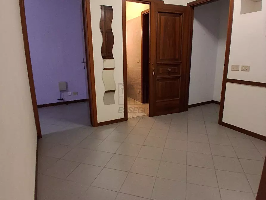 Immagine 1 di Ufficio in affitto  in Viale G. Puccini 1660 a Lucca