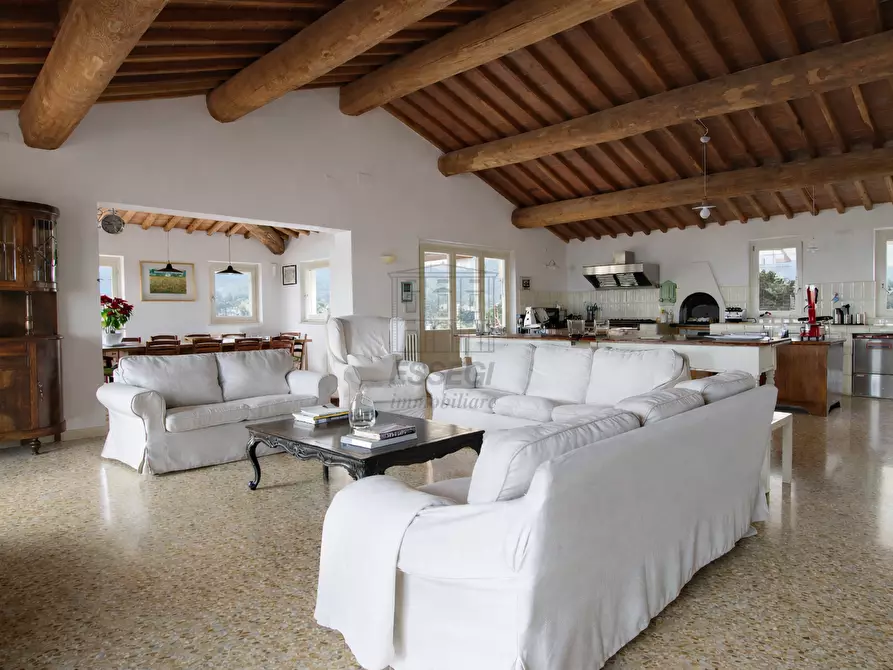 Immagine 5 di Villa in vendita  in Via della Chiesa X 466 a Lucca