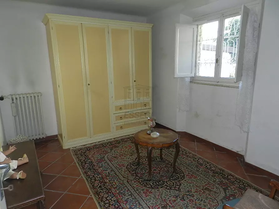Immagine 17 di Villa in vendita  a Lucca