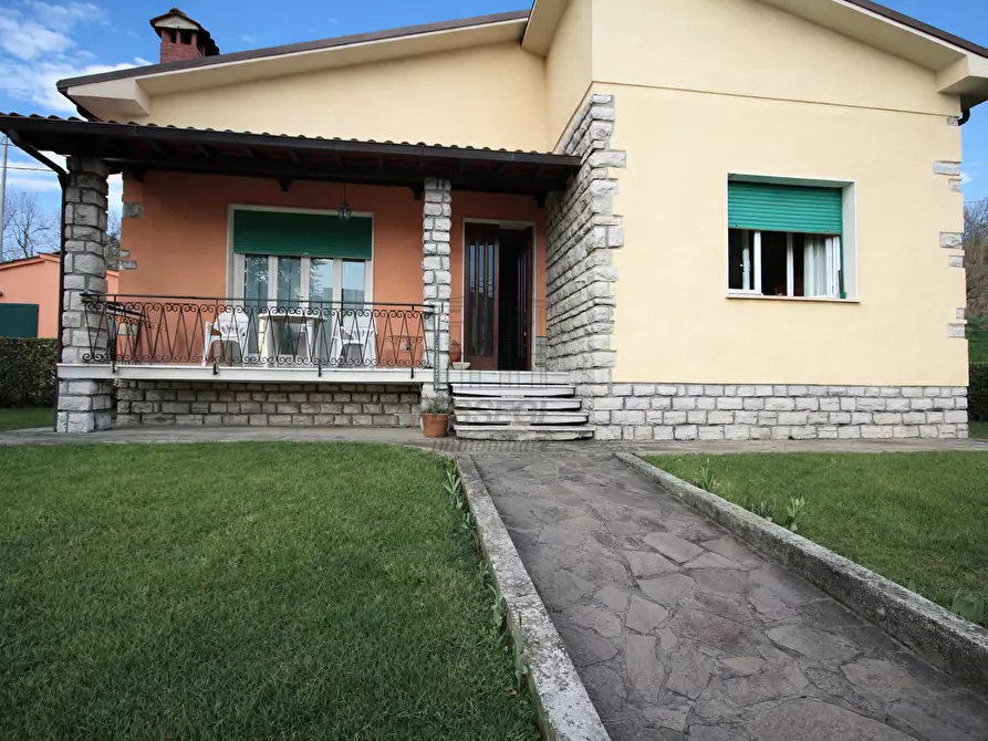 Immagine 18 di Villa in vendita  in Via di Tiglio 529A a Capannori