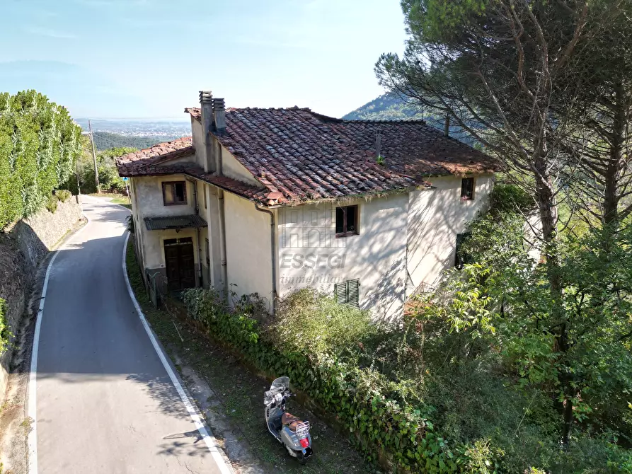 Immagine 6 di Rustico / casale in vendita  in via del Colle 355/E a Lucca
