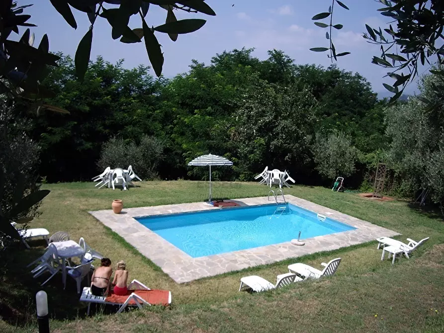 Immagine 65 di Rustico / casale in vendita  in Via di matraia a Lucca