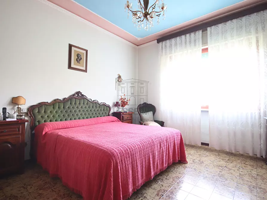 Immagine 15 di Villa in vendita  in Strada Comunale Generale Carlo Alberto dalla Chies 83 a Capannori