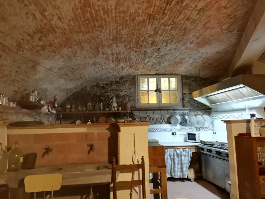 Immagine 31 di Appartamento in vendita  in via busdraghi a Lucca