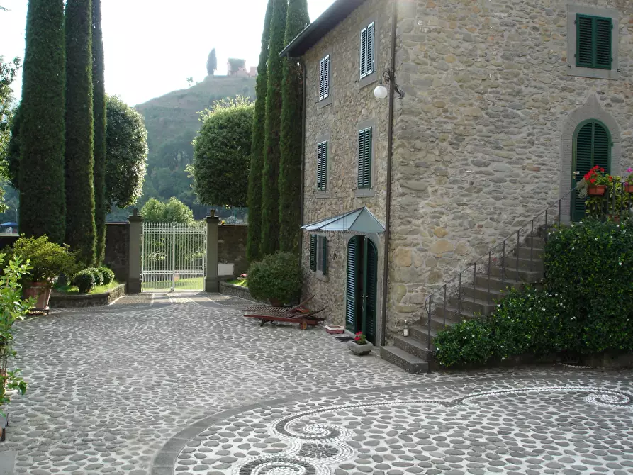 Immagine 13 di Villa in vendita  in Viale Umberto I' a Lucca