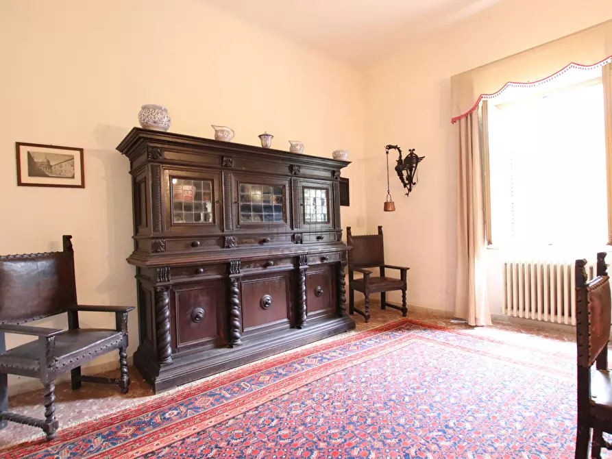 Immagine 21 di Villa in vendita  in via di montecatino a Lucca