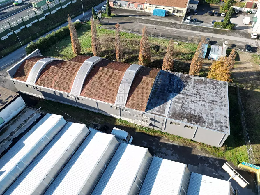 Immagine 8 di Capannone industriale in vendita  in Traversa I Via delle Fornacette 109 a Lucca