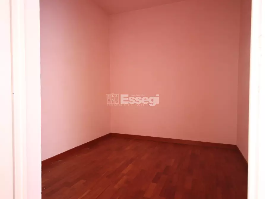 Immagine 9 di Appartamento in vendita  in Piazza Sant'Agostino 3 a Lucca