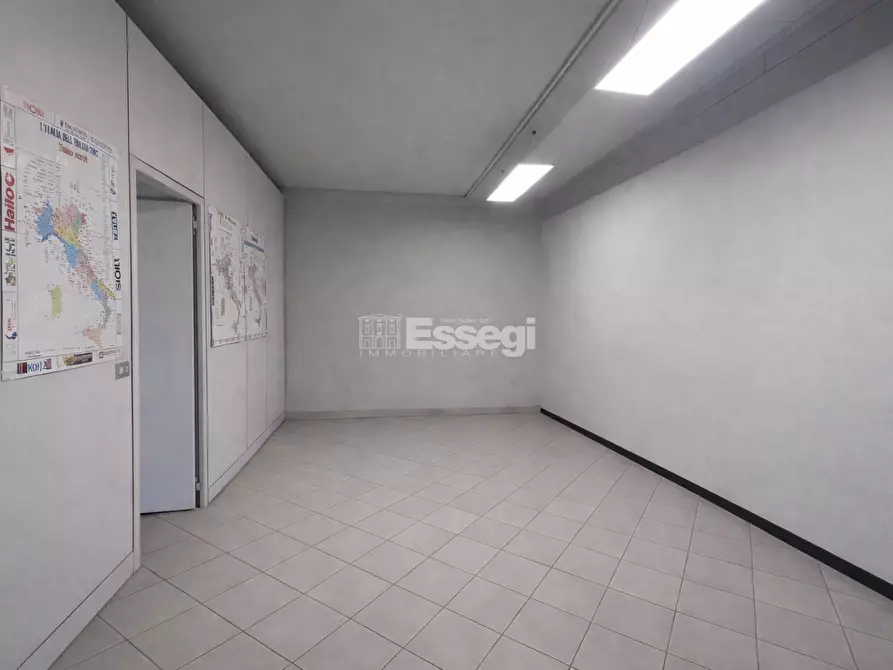 Immagine 3 di Attività artigianale in affitto  in Via Romana 315 a Lucca