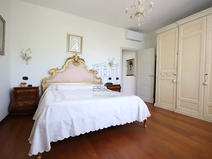 Immagine 17 di Villa in vendita  in Via Sant'Angelo a Lucca