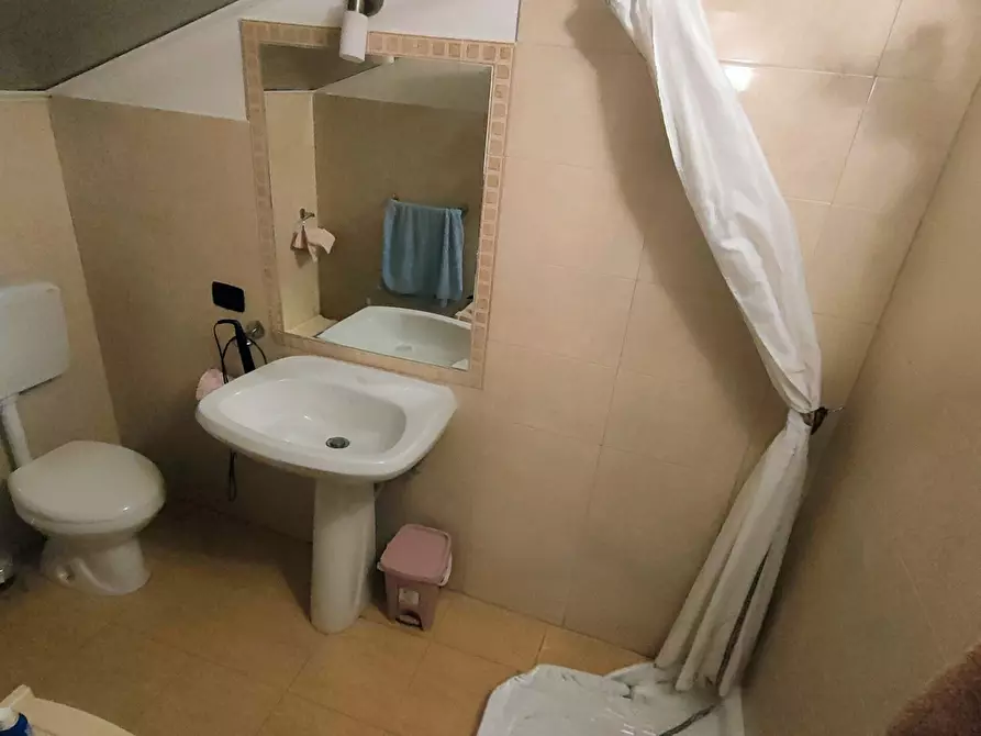 Immagine 10 di Casa indipendente in vendita  in Via Cartisano 57 a Reggio Di Calabria