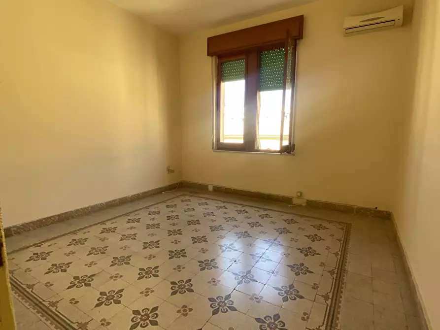 Immagine 15 di Pentalocale in vendita  in Via Paolo Pellicano 21 a Reggio Di Calabria