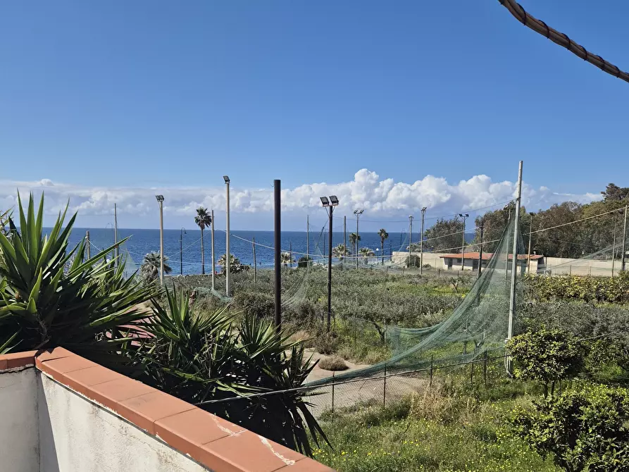 Immagine 7 di Casa trifamiliare in vendita  a Motta San Giovanni