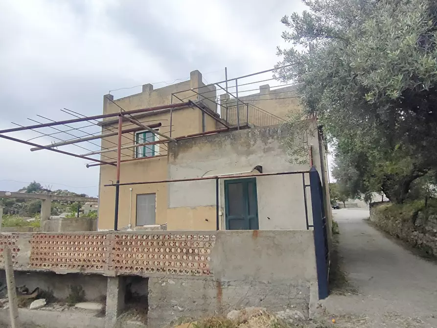 Immagine 7 di Casa trifamiliare in vendita  in Via Paterriti 19 a Motta San Giovanni