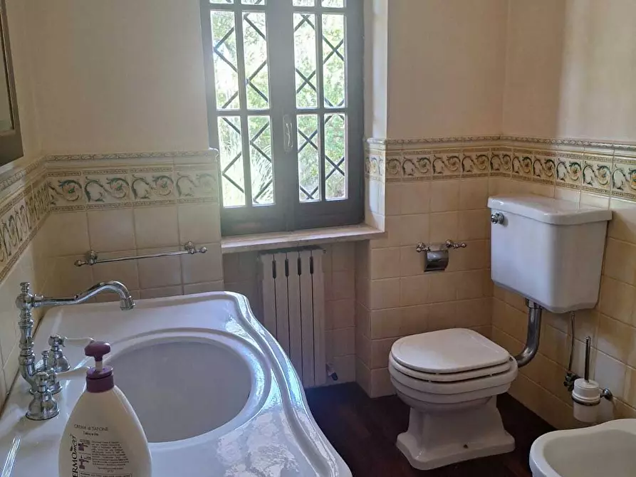Immagine 19 di Villa in vendita  in Località Valdaro a Settingiano