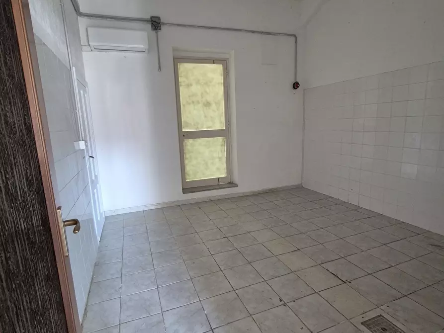 Immagine 5 di Locale commerciale in affitto  in Via Pasquale Andiloro 7 a Reggio Di Calabria