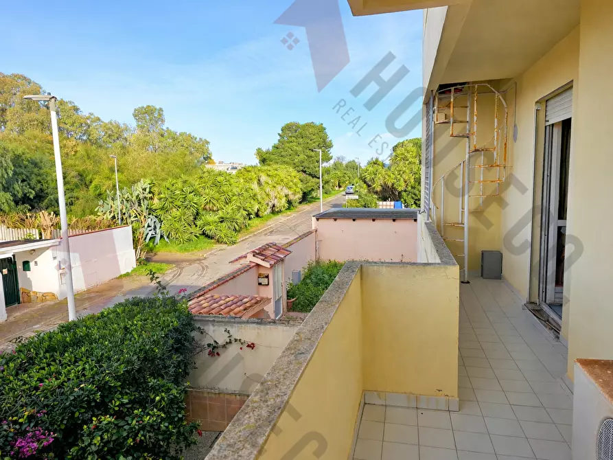 Immagine 14 di Villa in vendita  in via montecatini a Quartu Sant'elena