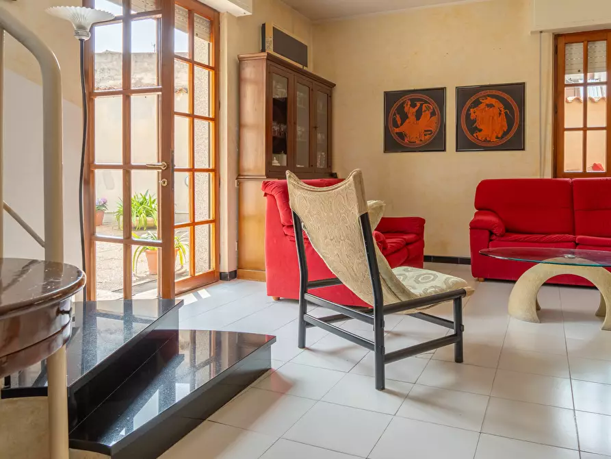 Immagine 1 di Casa indipendente in vendita  a Monastir