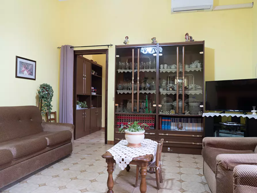 Immagine 2 di Casa indipendente in vendita  a Uta