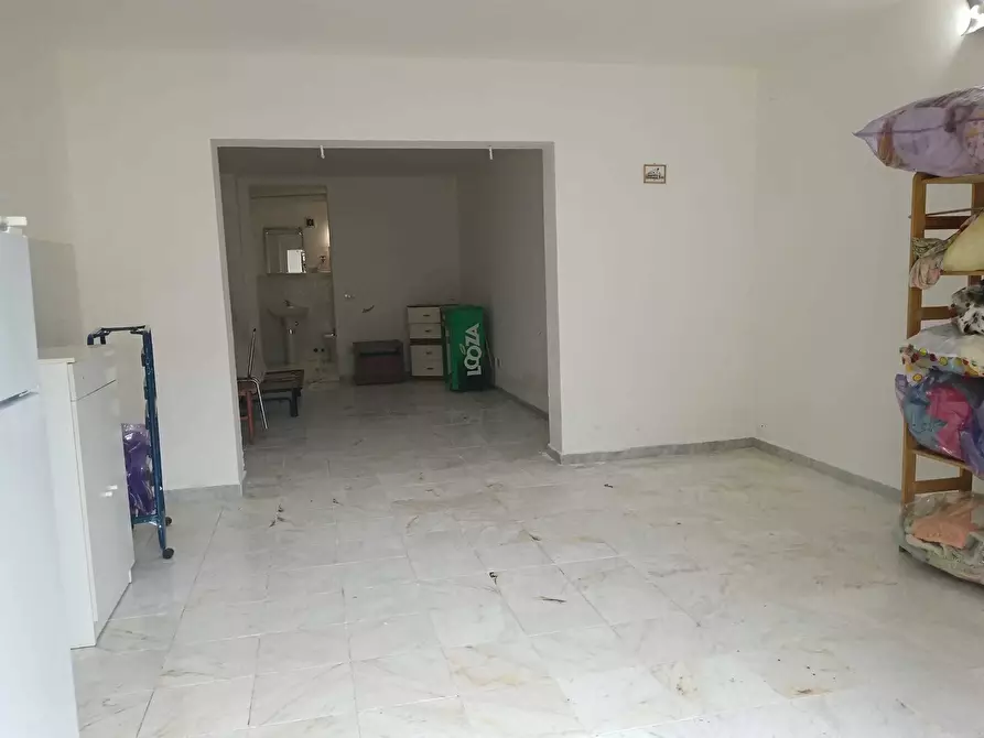 Immagine 17 di Bilocale in vendita  a Ameglia