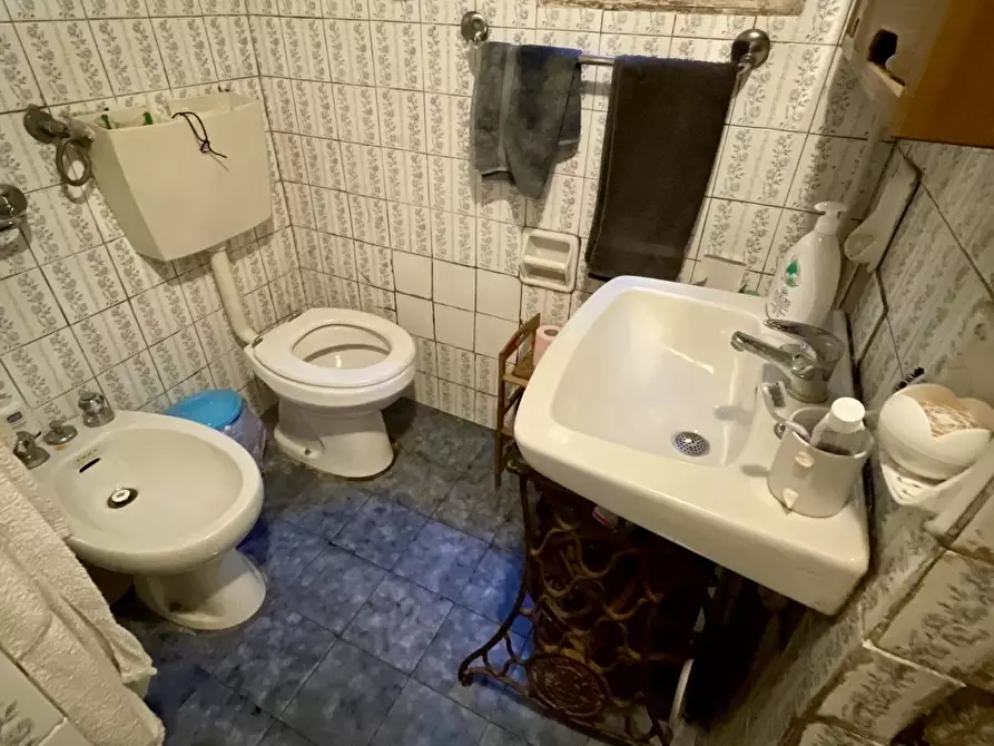 Immagine 8 di Casa bifamiliare in vendita  a Ameglia