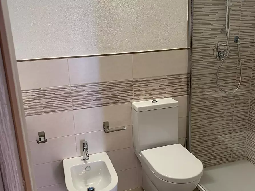 Immagine 7 di Trilocale in vendita  a Lerici