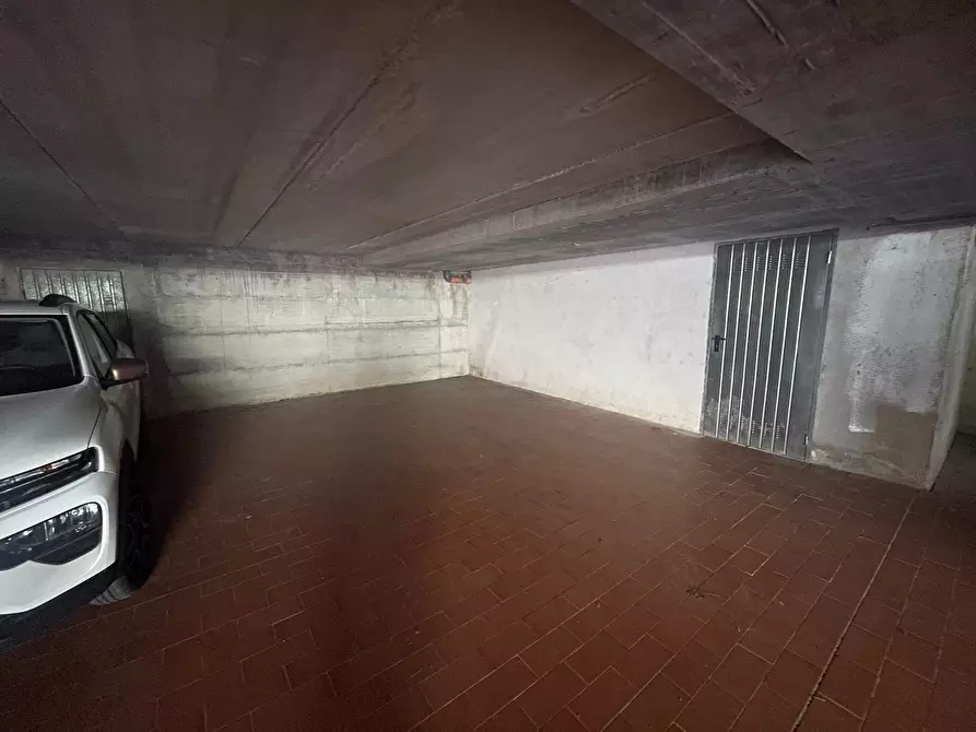 Immagine 12 di Porzione di casa in vendita  a Ameglia