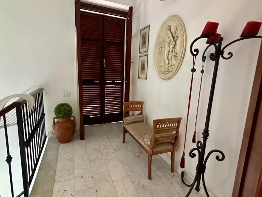 Immagine 5 di Casa semindipendente in vendita  a Carrara
