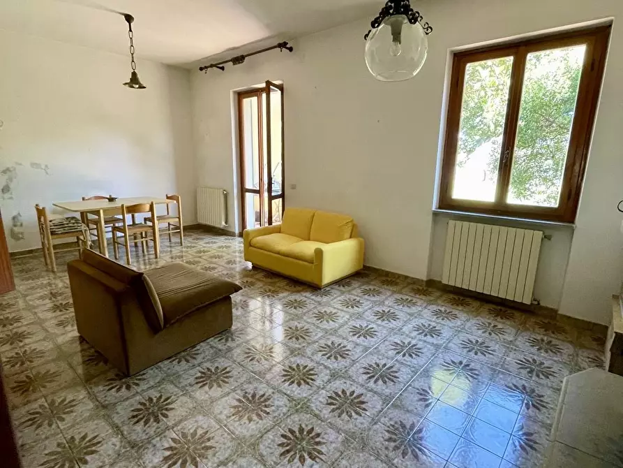 Immagine 7 di Casa semindipendente in vendita  a Ameglia