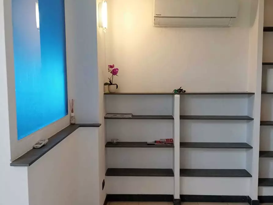 Immagine 7 di Mansarda in vendita  a Ameglia