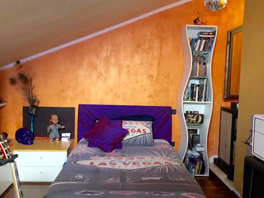 Immagine 11 di Villa in vendita  a Sarzana