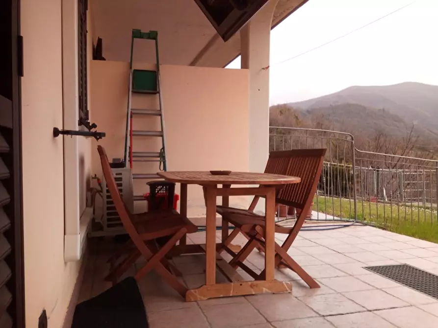 Immagine 3 di Casa semindipendente in vendita  a Aulla