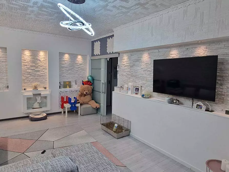 Immagine 2 di Appartamento in vendita  a Ameglia