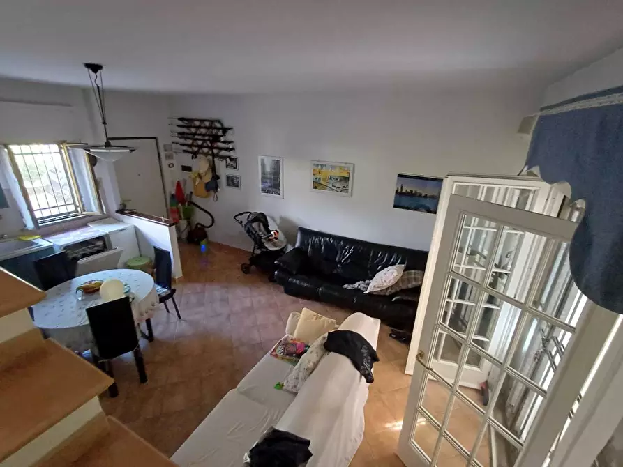 Immagine 4 di Casa semindipendente in vendita  a Massa