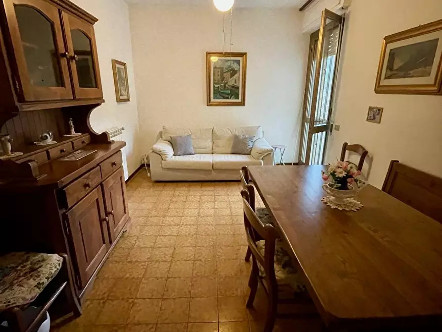 Immagine 3 di Quadrilocale in vendita  a Ameglia