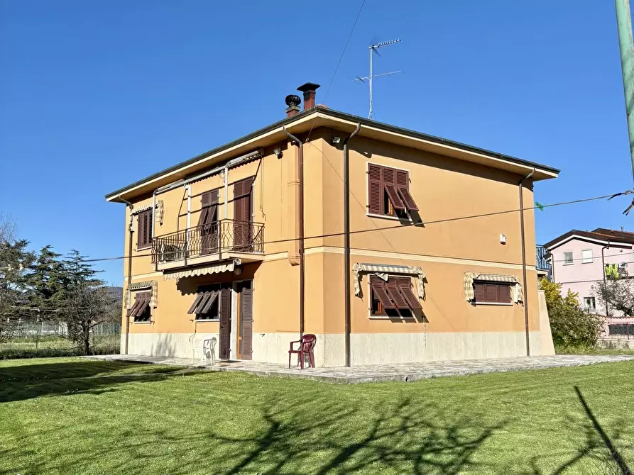 Immagine 3 di Casa indipendente in vendita  a Ameglia