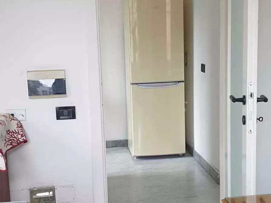 Immagine 11 di Appartamento in affitto  in Via Roma a Carrara