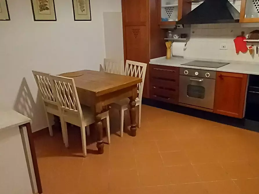 Immagine 10 di Appartamento in affitto  in via cisa a Santo Stefano Di Magra