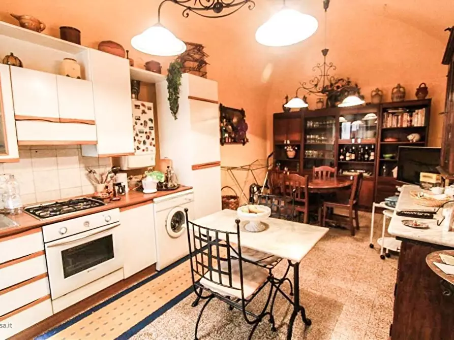 Immagine 13 di Appartamento in vendita  in VIA ROSSI a Sarzana