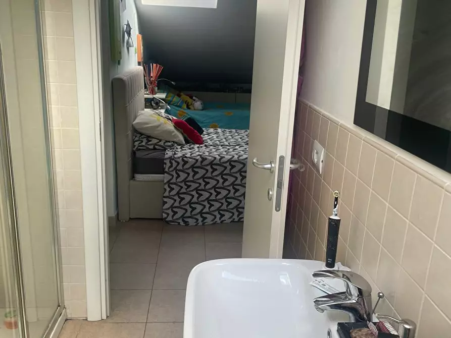 Immagine 13 di Casa semindipendente in vendita  in Via Valle 8 a Vezzano Ligure