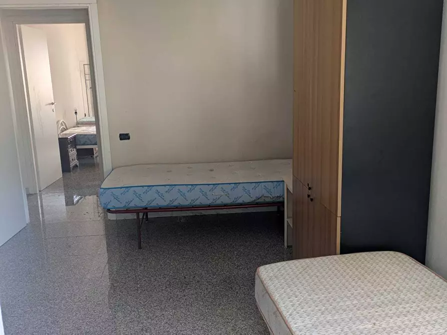Immagine 16 di Casa semindipendente in affitto  a Carrara